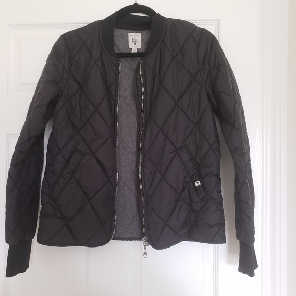 Billabong Jackets & Blazers - Billabong black bomber jacket, size M